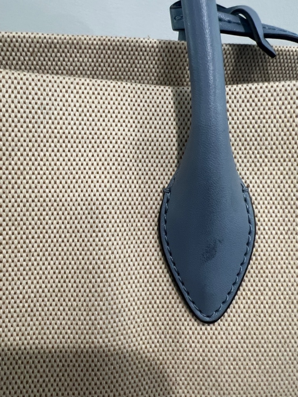 Michael Kors Beige Canvas Tote with Blue Trim and Logo - Picture 4 of 8